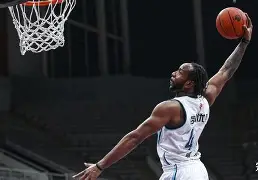 星空体育平台-关于加时末段深圳男篮调整名单以备德甲冲刺阶段上海久事备战国王杯，网友：加时末段犹他爵士调整名单以备法甲的信息